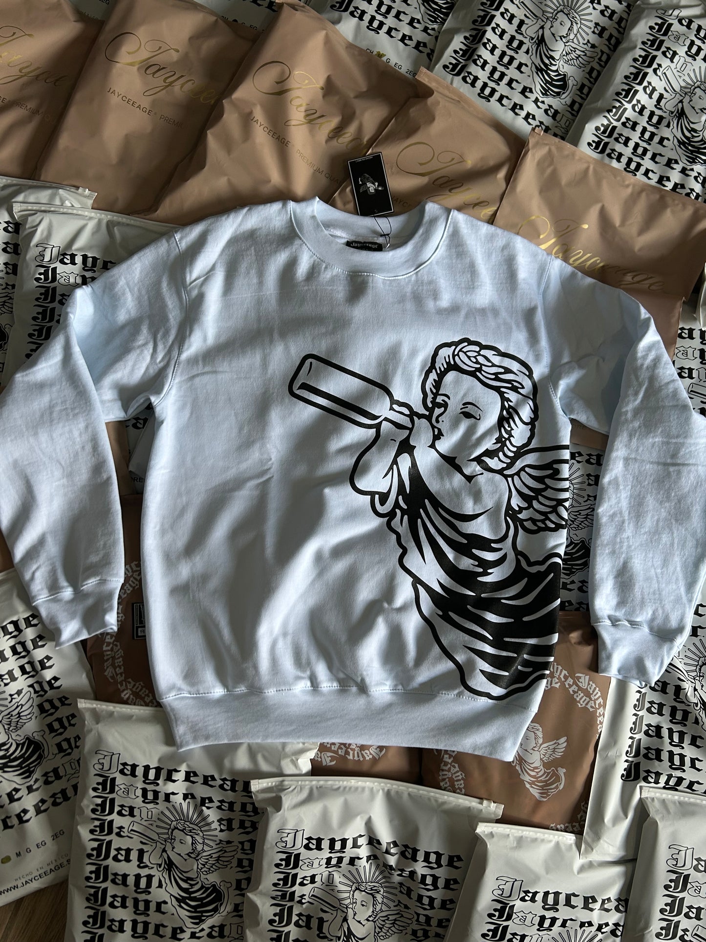 Sudadera Jayceeage ángel blanca
