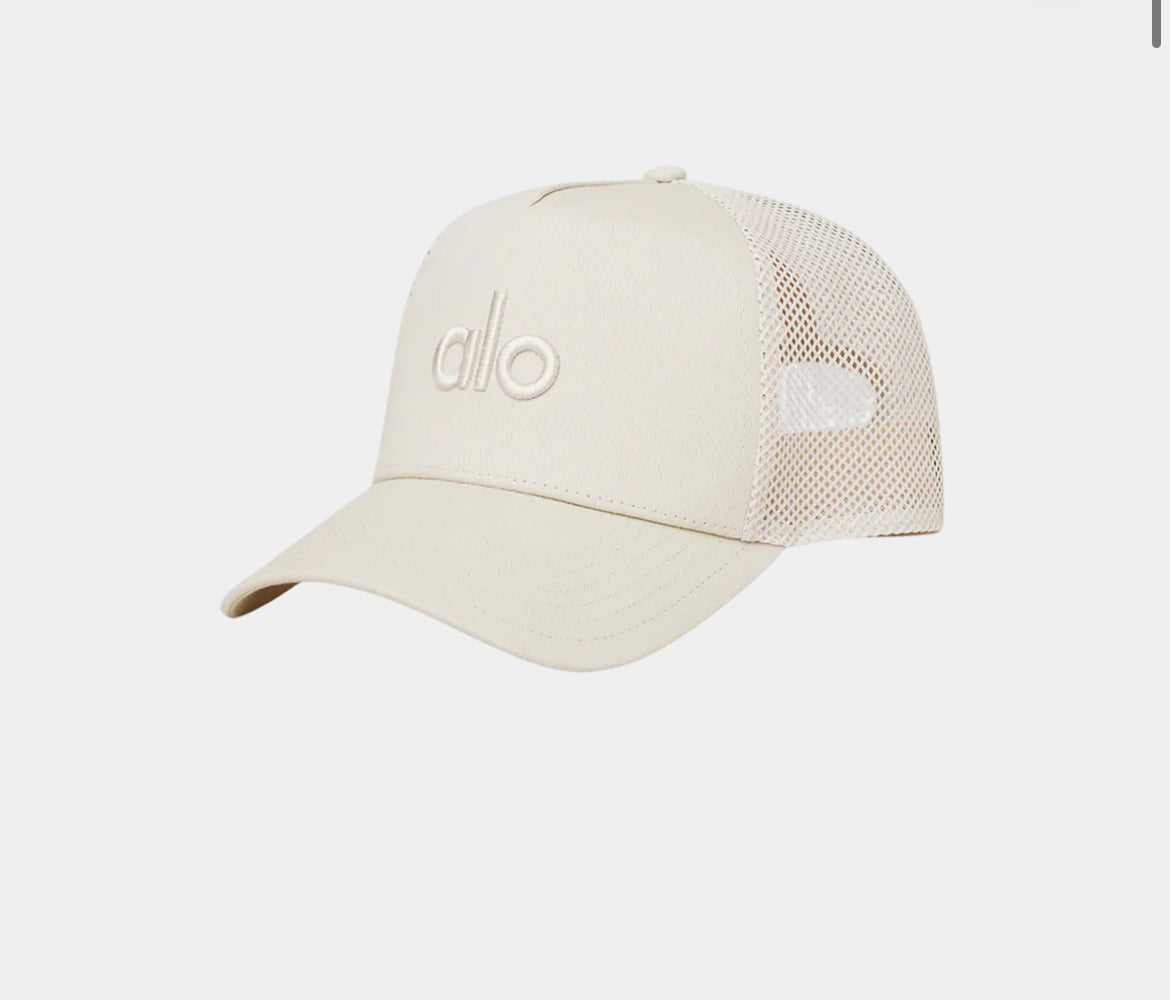 Gorra alo
ALO DISTRICT TRUCKER HAT
Hueso