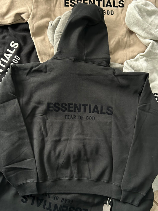 Hoodie ESSENTIALS SS22 negra