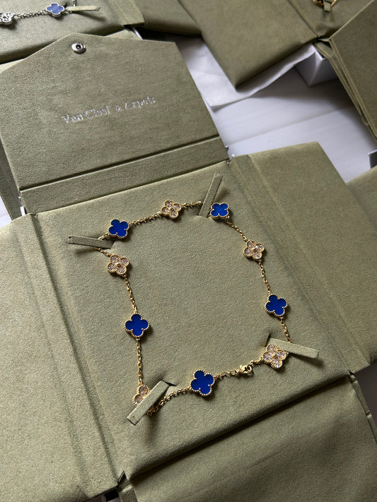 Collar corto tipo VC Plata .925 baño en oro 18k dorado con azul